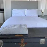 Apartament Drop Anchor House, Spacious 3 Bedroom Apartment, Fabulous Sea Views *