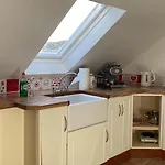Drop Anchor House, Spacious 3 Bedroom Apartment, Fabulous Sea Views Apartment