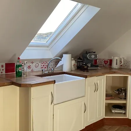 Drop Anchor House, Spacious 3 Bedroom Apartment, Fabulous Sea Views Appartement